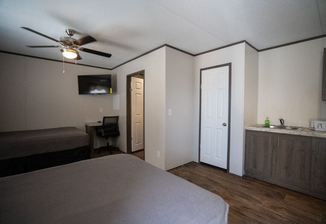 Pecos, TX Lodging Man Camps & Hotels Corporate Hospitality Services